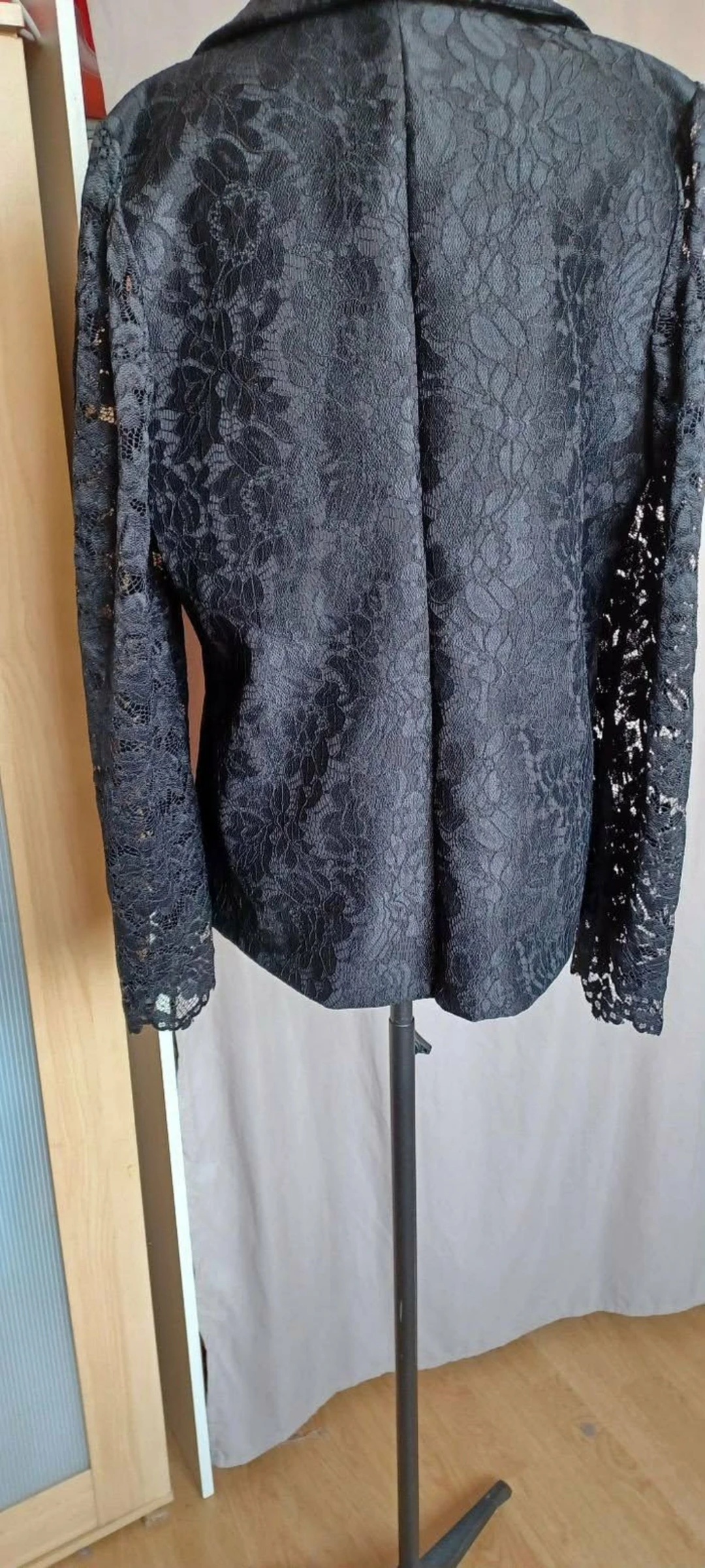 Magnificent women's jacket. Size. U – photo 8